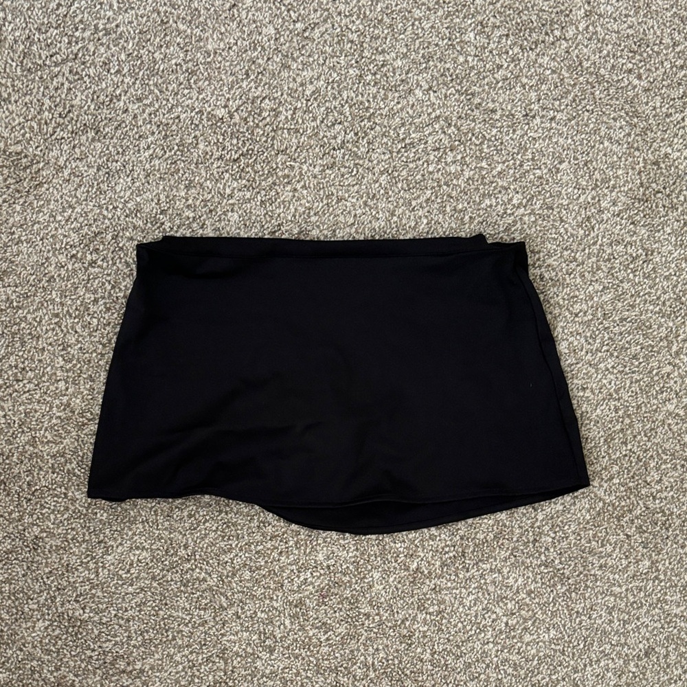 Danielle Guizio Black Mini Skirt NEVER WORN!